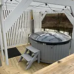 Tatil Evi Na Polanie Z Balia Ogrodowa W Sercu Kaszub *